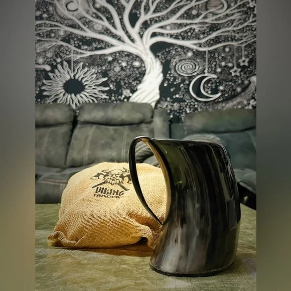 Black Viking Drinking Horn Mug large - Picture 6 of 12